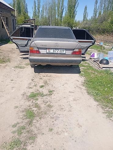 ml 163: Mercedes-Benz W124: 1988 г., 2.3 л, Ручные, Бензин, Седан — 9