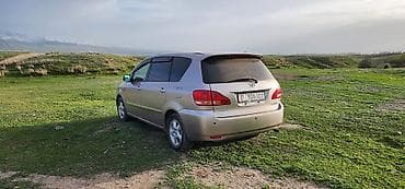 Toyota: Toyota Ipsum: 2002 г., 2.4 л, Автомат, Бензин, Минивэн — 5