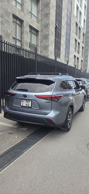 Продажа авто: Toyota Highlander: 2021 г., 2.5 л, Автомат, Гибрид, Внедорожник — 2