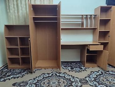 гарнитуры б у: Продаю б/у гарнитур 
цена : 12000 сом 
только самовывоз — 2
