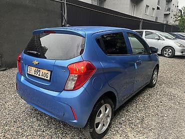 машы: Chevrolet Spark: 2017 г., 1 л, Робот, Бензин, Хэтчбэк — 3