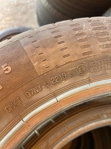 Унаа: Шиналар 215 / 60 / R 17, Жай, Колдонулган, Жуп, Франция, Continental — 5