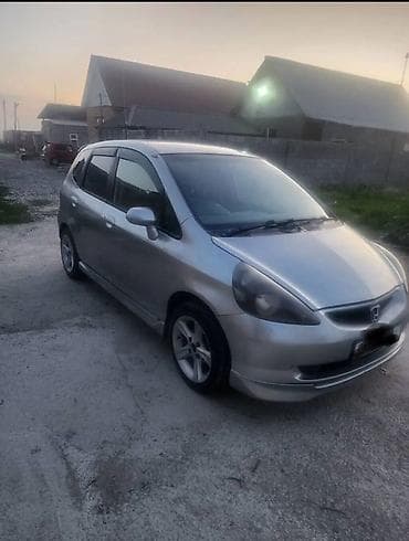 Honda Fit: 2003 г., 1.3 л, Автомат, Бензин, Хэтчбэк — 7