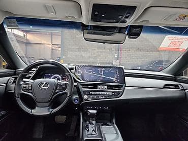 ls 400: Lexus ES: 2021 г., Гибрид, Седан — 5