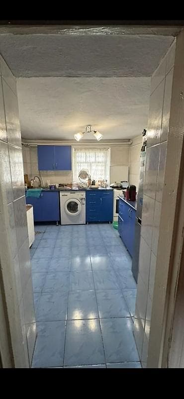 бишкек 1 комната: 60 м², 4 бөлмө, Чогуу жашоосу жок — 1