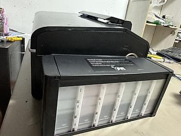 best comp: Фотопринтер Epson L805 с системой печати из емкостей (встроенная — 1