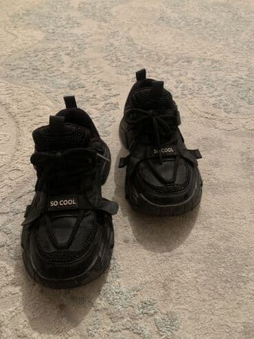 Айымдардын бут кийими: Кроссовки SO COOL, черные. - Универсальный дизайн в спортивном стиле — 1