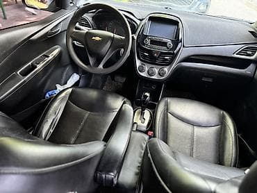 Продажа авто: Chevrolet Spark: 2020 г., 1 л, Автомат, Бензин, Хэтчбэк — 2