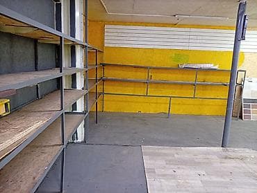 гараж для машинок: Продаю магазин под вывоз. основа морские контейнеры. нужно место — 4