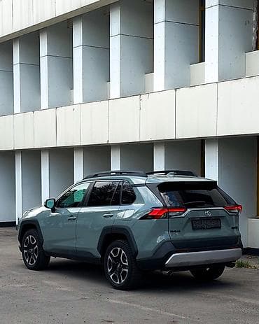 аудио техника: Toyota RAV4: 2021 г., 2.5 л, Автомат, Бензин, Кроссовер — 3