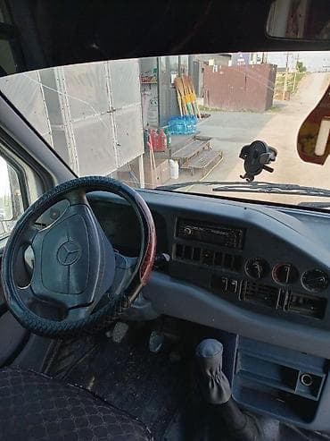 r17 kia: Автобус, Mercedes-Benz — 8