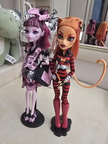 tech deck: Куклы Monster High — набор из 2 персонажей. у дракулауры не хватает — 1