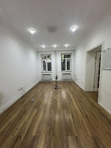 жк мэрси: Аренда офисов, 130 м² — 2