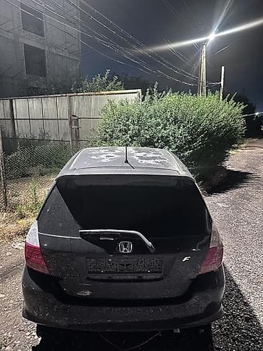 Honda Fit: 2004 г., 1.3 л, Вариатор, Бензин, Хэтчбэк — 2