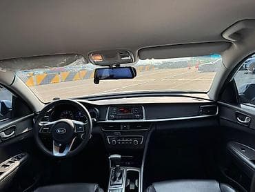 camry 2020: Kia K5: 2020 г., Седан — 5