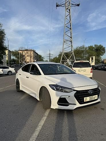 2017: Hyundai Avante: 2017 г., Бензин — 7