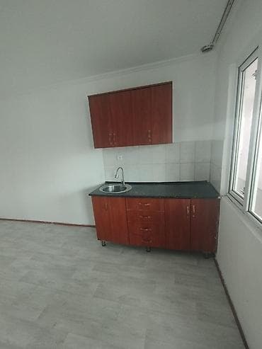 кичинекей: 1 бөлмө, Жарым -жартылай эмереги бар — 2