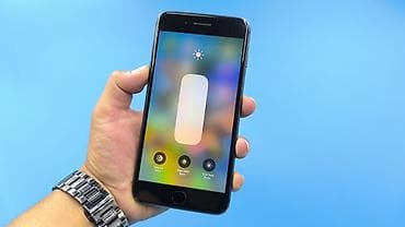 Техника и электроника: IPhone 8 Plus, Б/у, 64 ГБ, Черный, Чехол, 75 % — 3