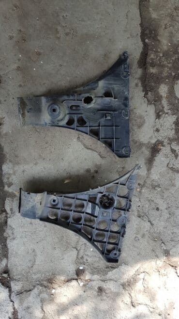 компьютер недорого купить: BMW E60.
Продаю крепления заднего бампера. 1 000 сом за штуку — 2