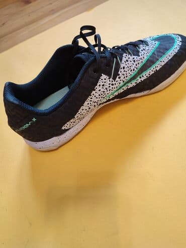 Мужская одежда: Оригинал Nike. В отличном состоянии. 44 размер — 4