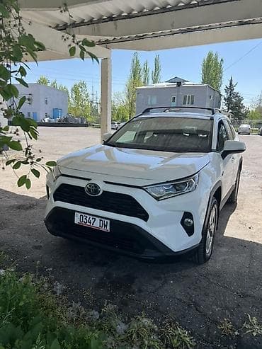 авто седло: Toyota RAV4: 2022 г., 2.5 л, Вариатор, Гибрид, Кроссовер — 1