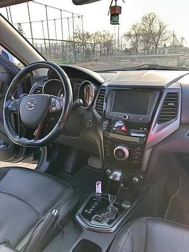 Ssangyong: Ssangyong Tivoli: 2017 г., 1.6 л, Автомат, Бензин, Кроссовер — 6