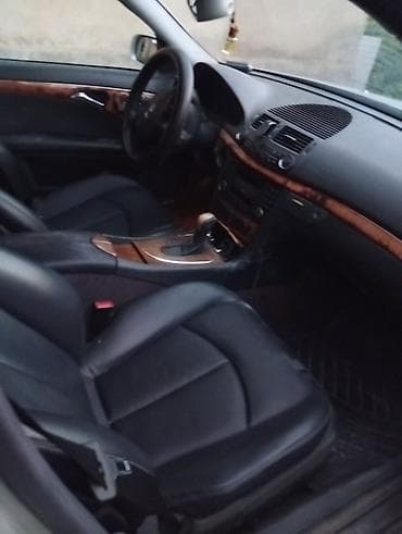 Mercedes-Benz E-Class: 2003 г., 3.2 л, Автомат, Бензин, Седан — 4
