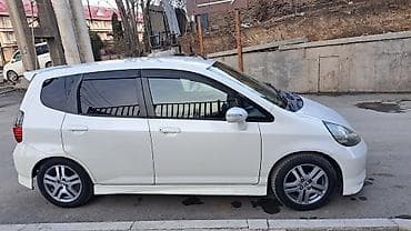 Honda Fit: 2003 г., 1.3 л, Вариатор, Бензин, Хэтчбэк