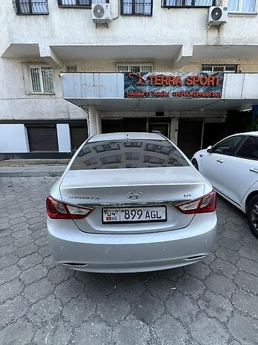 соната 2012: Hyundai Sonata: 2012 г., 2 л, Автомат, Газ, Седан — 5