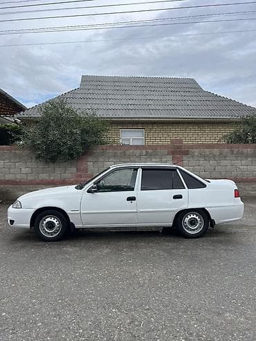 Daewoo Nexia: 2013 г., Механика, Бензин — 2