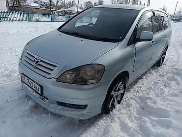 авто рага: Toyota Ipsum: 2002 г., Вэн/Минивэн — 4