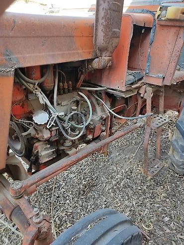 мини трактор куном: Трактор колесный с кабиной и навесным опрыскивателем, маленький — 4