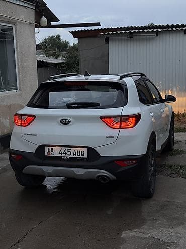 w210 e280: Kia Stonic: 2018 г., 1 л, Робот, Бензин, Кроссовер — 3