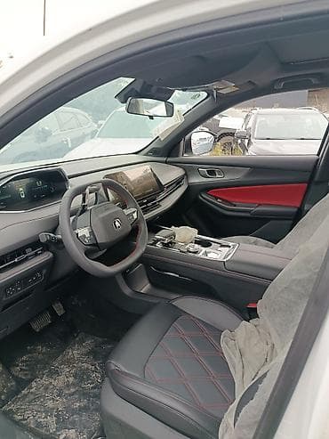 kaiyi e5: Changan Uni-K: 2025 г., 1.5 л, Автомат, Бензин, Кроссовер — 3
