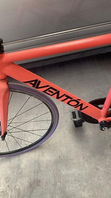 aventon фикс: Городской фикс/сингл-спид велосипед Aventón Cordoba лкп 7/10,система — 1