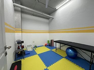 центральный: Массажный кабинет, 120 м², 6 комнат, Без оборудования,Отдельный вход — 10
