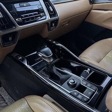 Унаа сатуу: Kia Sorento: 2020 г., 2.2 л, Робот, Дизель, Жол тандабас — 7