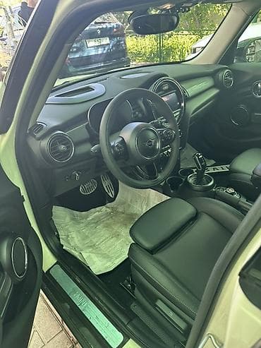 m5 e60: Mini Cooper: 2021 г., Автомат, Хэтчбэк — 3