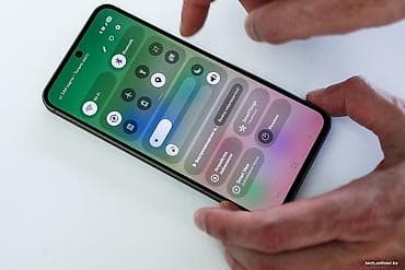 pixel 9a: Samsung Galaxy A56, Б/у, 128 ГБ, цвет - Бежевый, 1 SIM, 2 SIM, eSIM — 1