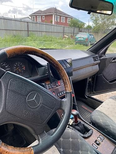 mini coper: Mercedes-Benz W124: 1995 г., 2.2 л, Механика, Бензин, Седан — 4