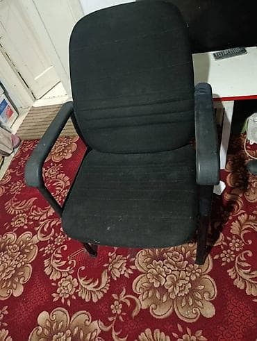 стул кресло: Стол - Цвет и материал: бежево‑песочная обивка с ненавязчивым — 1