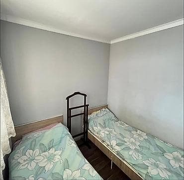 село мыкан: 🏡 **Продаётся уютный дом** 📍 г. Бишкек, Мыкан 📐 Площадь: 95 м² 🌿 — 8