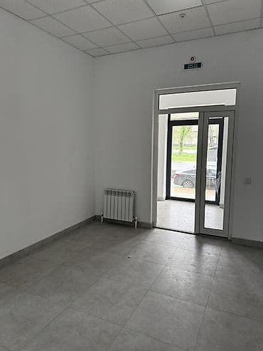 торговый места: Сдается Коммерческое помещение на первом этаже современного жилого — 3