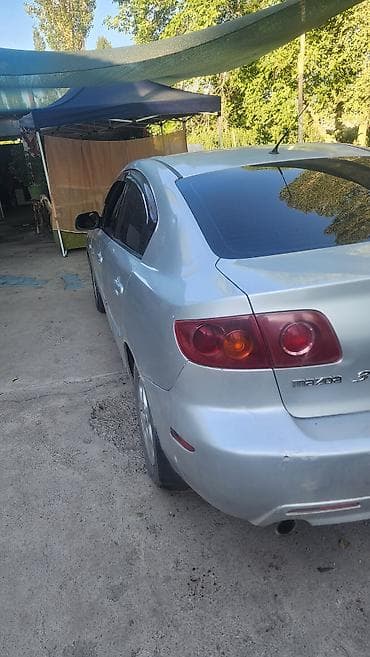 Унаа сатуу: Mazda 3: 2004 г., 2 л, Кол менен иштөөчү, Бензин, Седан — 3