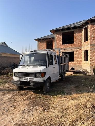 mini car: Легкий грузовик, Mercedes-Benz, Стандарт — 1