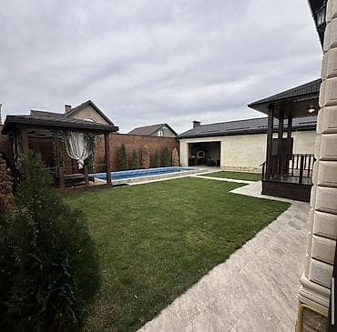 олд бишкек: Дом с благоустроенным двором и бассейном - Просторный ухоженный — 2