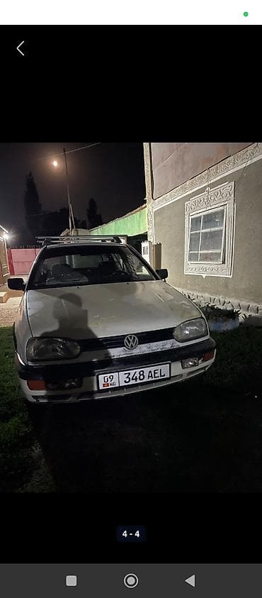 Volkswagen Golf: 1993 г., 1.6 л, Механика, Бензин, Хэтчбэк