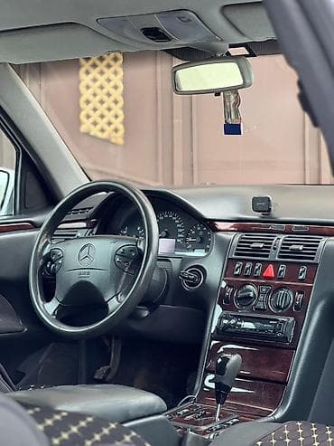 Транспорт: Mercedes-Benz C-Class: 2001 г., 2.4 л, Автомат, Бензин, Седан — 3