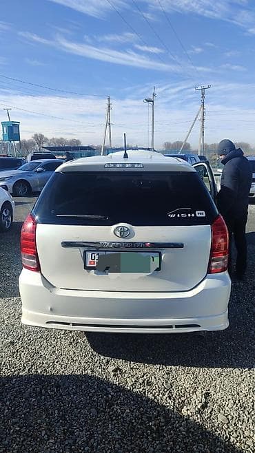 Toyota WISH: 2004 г., 1.8 л, Автомат, Бензин, Минивэн