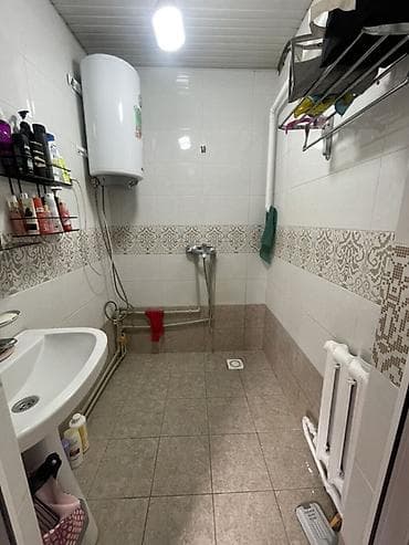 Кыймылсыз мүлк: 🏡 Продаётся уютный дом в районе ГЭС-2, Бишкек! ✨ 3 комнаты 📐 Площадь — 5